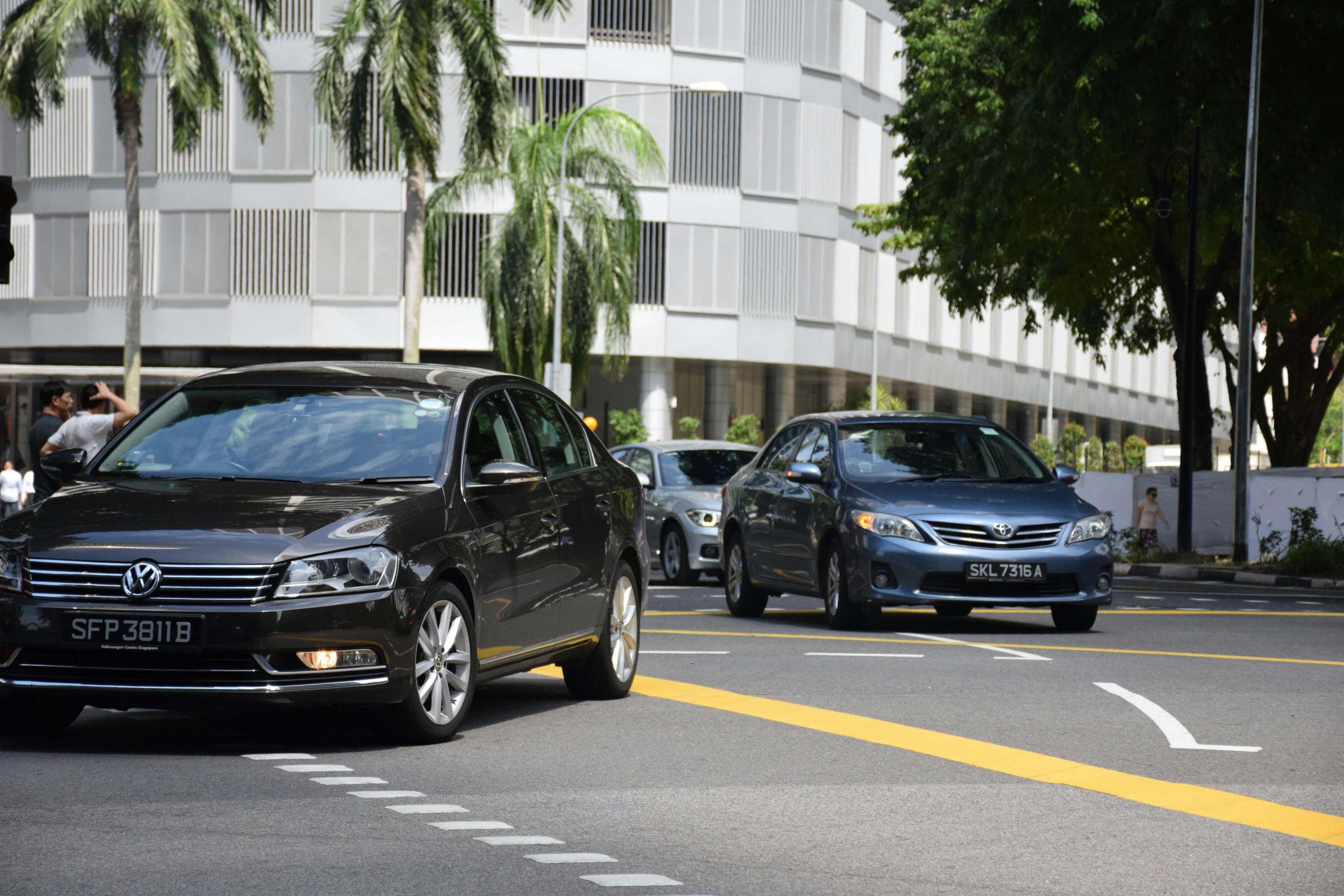 城市道路指示牌识别方法是什么？这些方法对驾驶安全有何帮助？