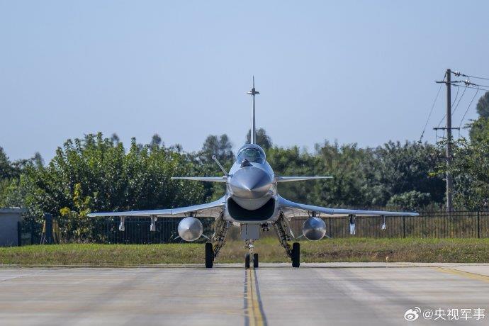 直击！南部战区空军航空兵“空战”演练现场  第5张